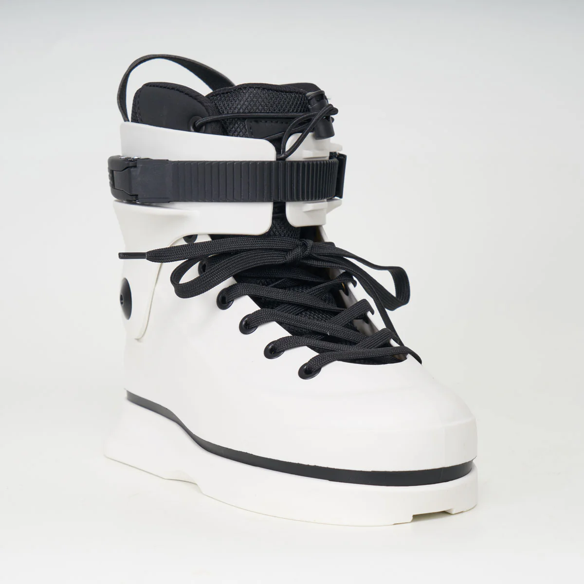 Standard Omni V.1 Skates - White - Boot Only - Image 2